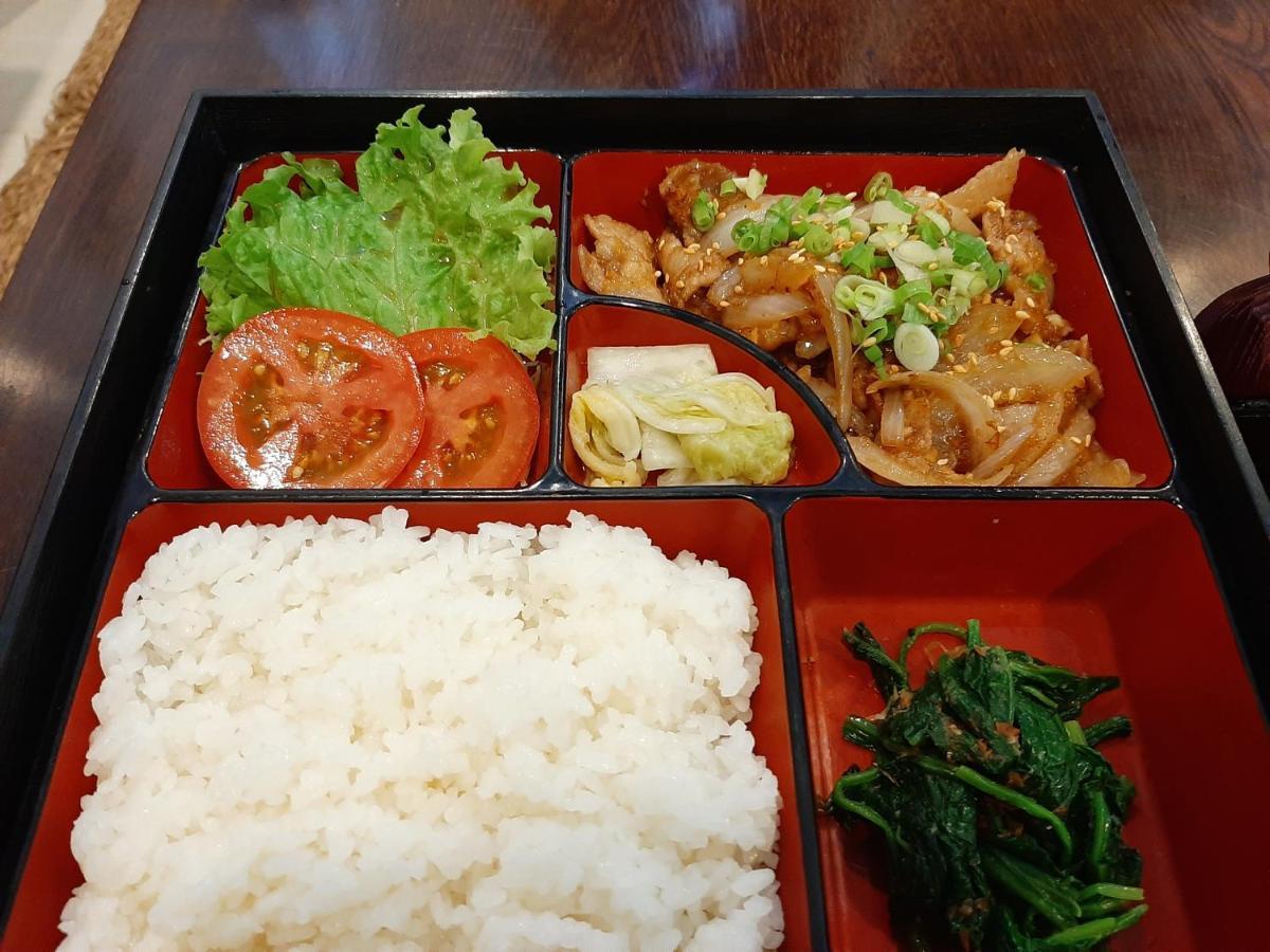 Pham Van Sakura Hotel Thuan An 외부 사진