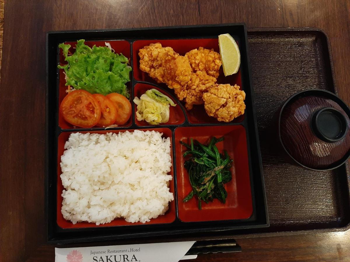 Pham Van Sakura Hotel Thuan An 외부 사진